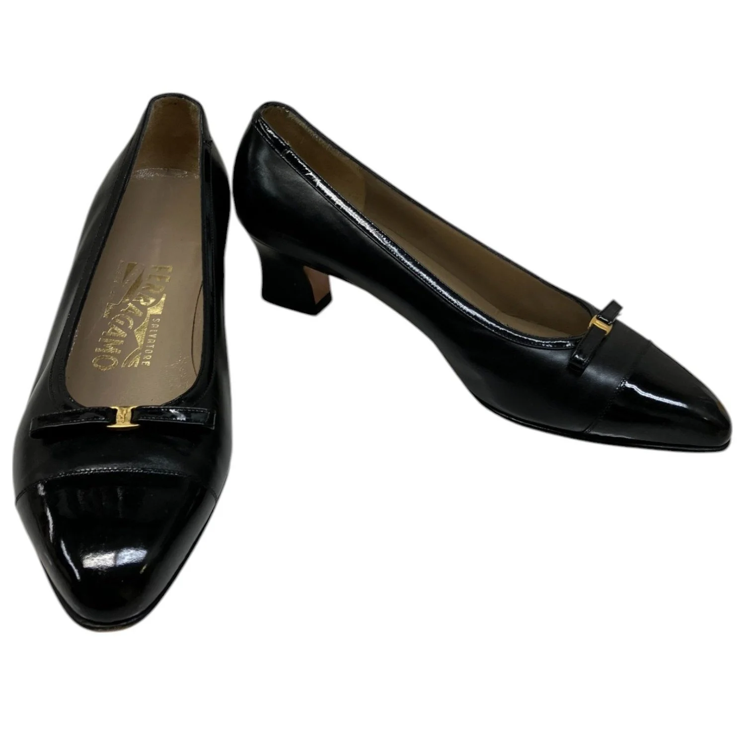 Salvatore Ferragamo 6 ミュール Salvatore Ferragamo Boutique Narrow Patent Toe Kitten Heel